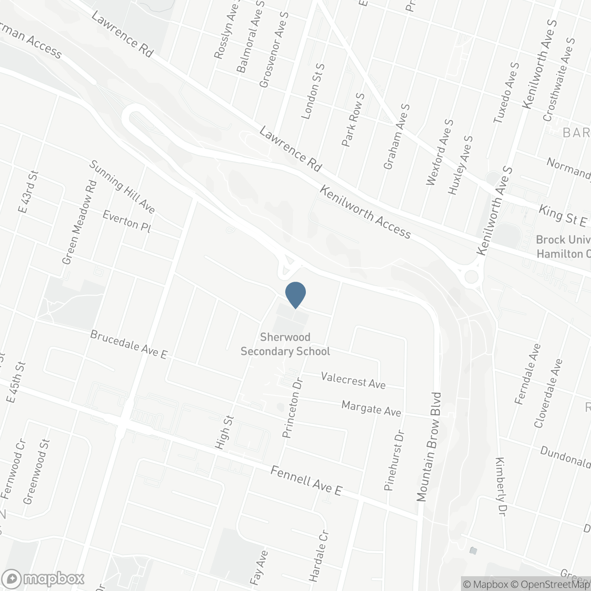 14 WOODSIDE Drive, Hamilton, Ontario L8T 1C3